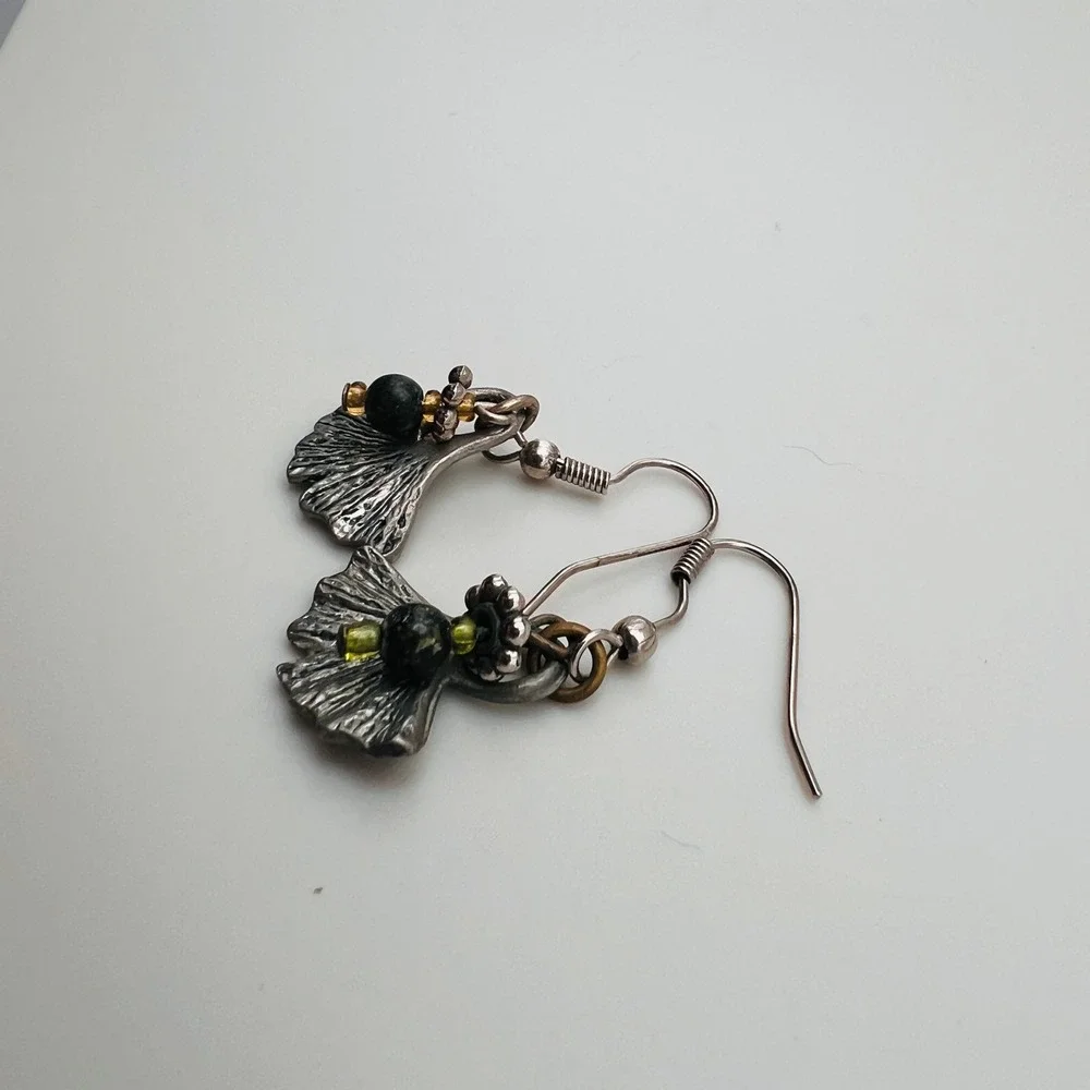 Vintage Silver Tone Ginkgo Leaf Dangle Earrings with Green Black Beads Boho